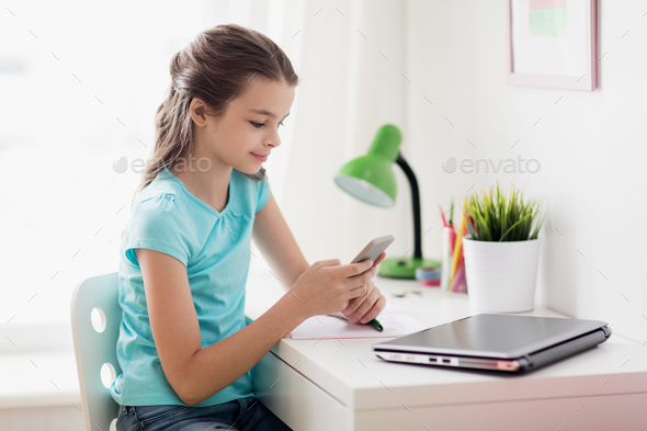 girl with laptop and