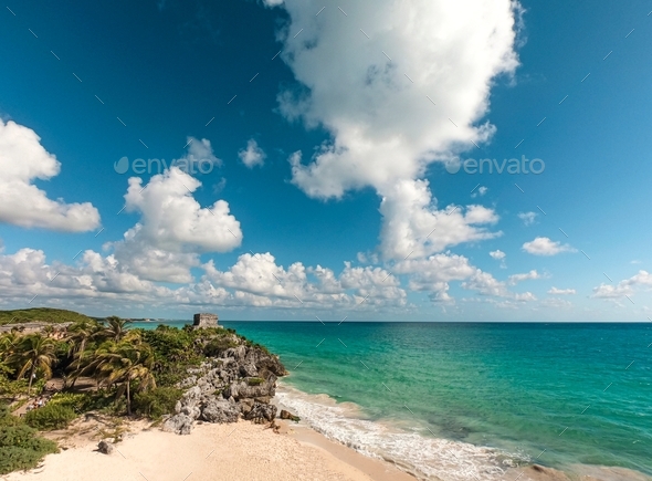 Zona arqueológica de Tulum Stock Photo by CookieMaestri PhotoDune