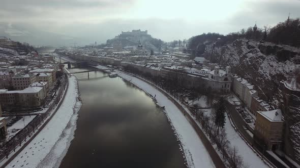 Aerial view of the Salzach River on a winter day alt