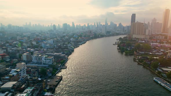 4K : Aerial drone footage fly over the Chao Phraya River alt