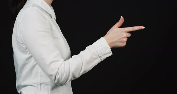 Side view of a woman's hand counting alt