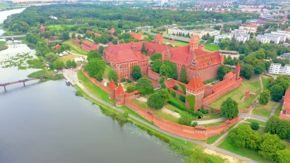 Castle of the Teutonic Order in Malbork is a 13th-century castle located near the town of Malbork, P alt