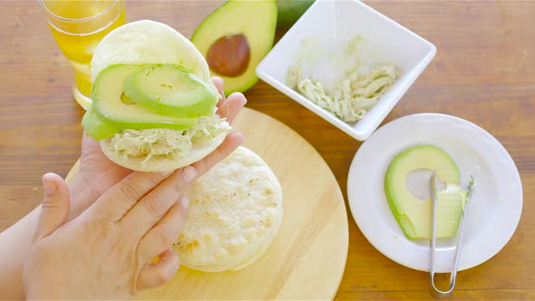 Arepas, Venezuelan dish made of corn flour alt