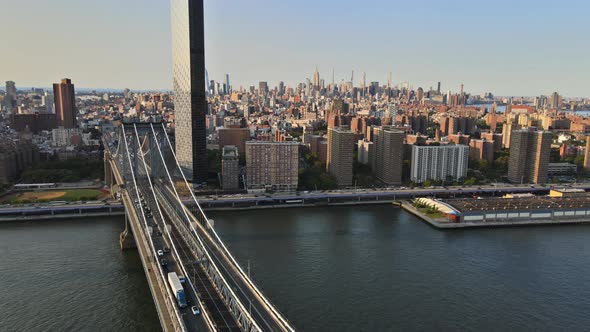 Manhattan Bridge at Landscape Looking to Beautiful View of New York City alt
