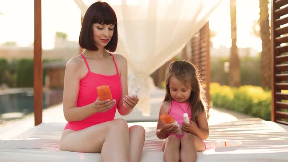 Concept of Moisturizer or Sun Block or Sunscreen Vacation Skin Care and Beauty alt