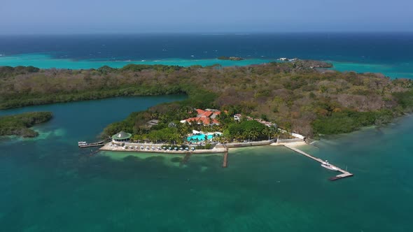 Island in the Ocean alt