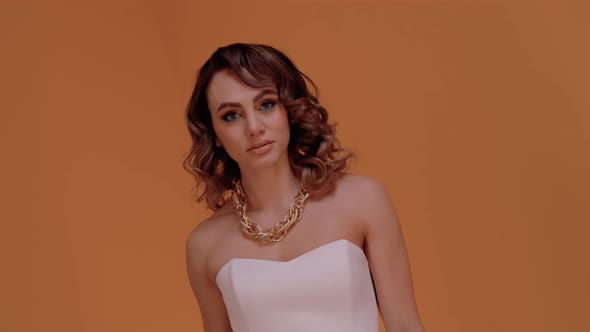 Beautiful Fashion Model alt