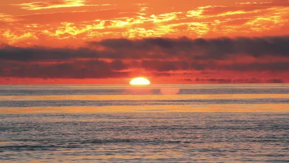 Beautiful Sea Sunset. Sunrise Over the Sea. Colorful Sunset on the Baltic Sea, Latvia alt