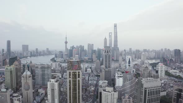 Aerial view of Shanghai financial district, Shanghai. alt