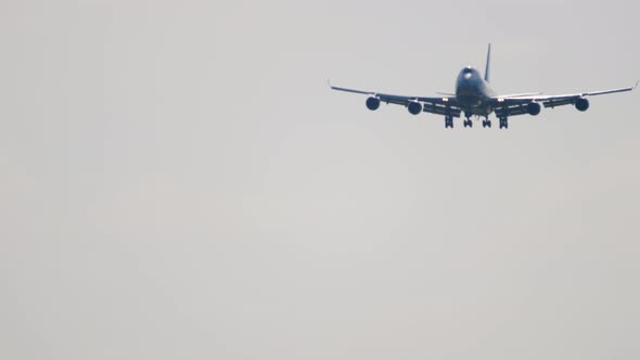 Jumbo Jet Silhouette Landing alt