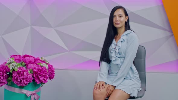 the Girl TV Presenter is Broadcasting Live in the Studio Communicating with the Girl As a Guest alt