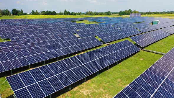 Solar panels in the countryside. alt