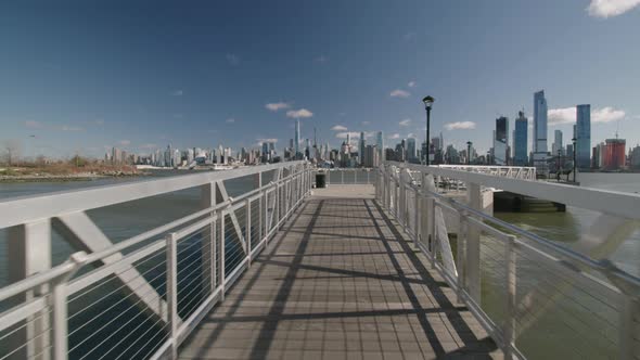 Manhattan New York City Skyline in the Daytime, View from New Jersey alt