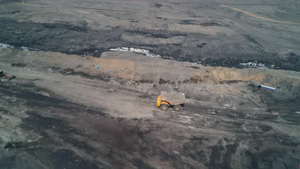 Nature Destroyed By the Industry for the Extraction of Fossil Energy Raw Materials alt