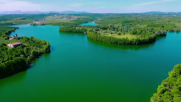 Nature and Rivers Islands alt