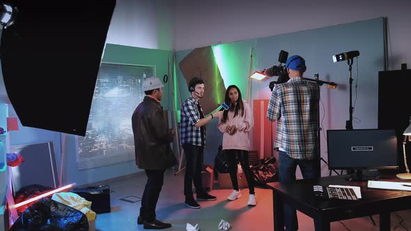 Journalist Conducting Interview with African Actress for Yellow Media alt