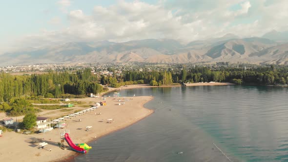 Summer Beach Lake Issik Kul Kirgizstan alt