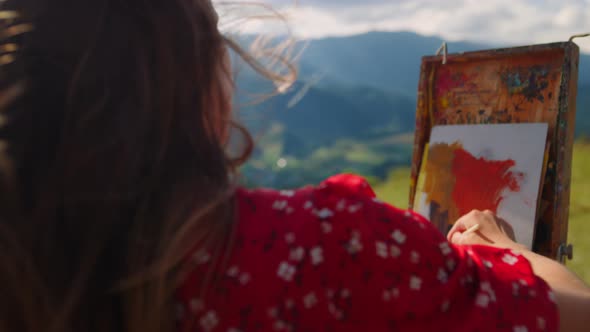 Girl Painter Drawing Meadow Close Up alt
