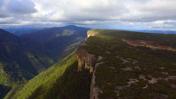 Kanangra Walls, Kanangra-Boyd National Park, New South Wales, Australia 4K Aerial Drone