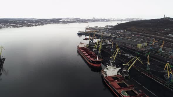 Transshipment of Brown Coal at Arctic Seaport