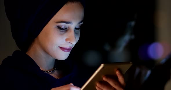 Girl Using Tablet alt