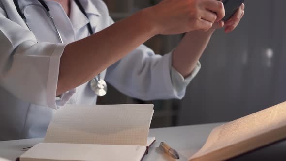 Medical Information Junior Physician Mobile alt