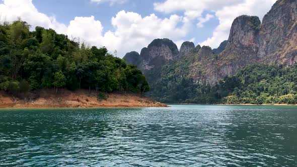 Koah Sok, islands and mountains at Cheow Lan Lake, Thailand, boat ride alt