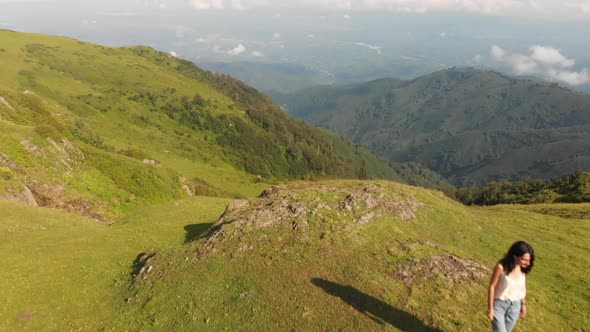 Girl Walks Off The Frame In Gomismta. Closing shot alt