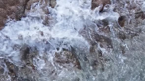 Vertical Video Sea Near the Coast  Closeup of the Coastal Seascape alt