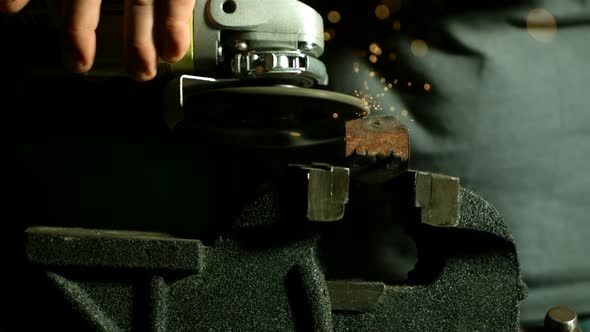 Sparks with angle grinder in ultra slow motion 1500fps - ANGLE GRINDER PHANTOM  alt