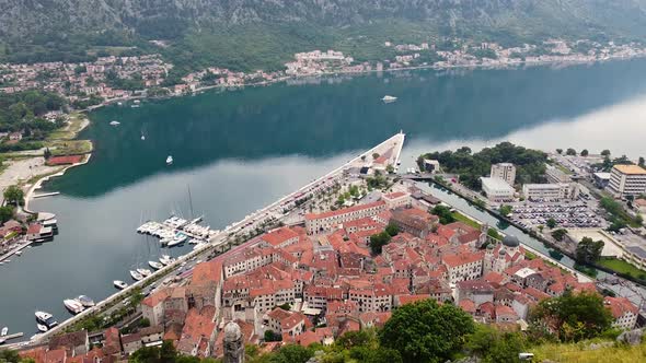 View of Kotor alt