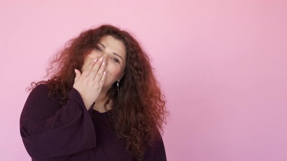 Air Kiss Romantic Flirt Happy Smiling Curvy Woman alt
