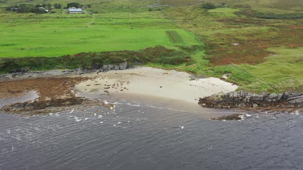 Beach at the Sheskinmore Nature Reserve Between Ardara and Portnoo in Donegal - Ireland alt