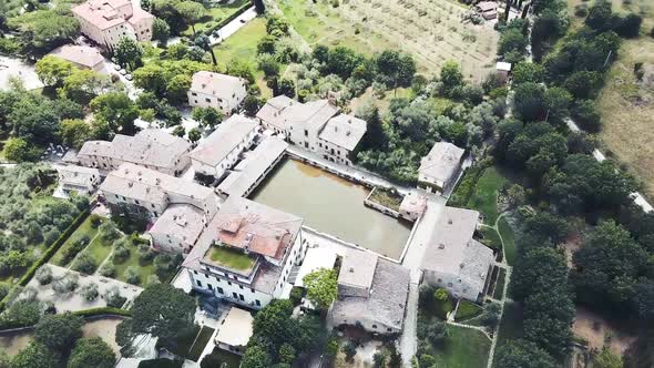 Circular Aerial View of Bagno Vignoni Medieval Town of Tuscany alt