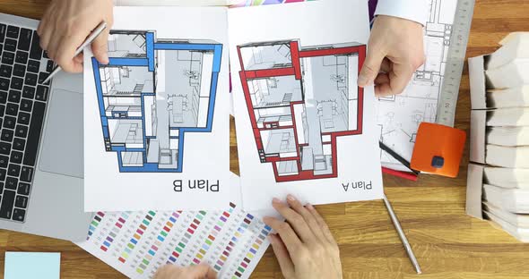 Designer Architect Offers Client Choice of Layout of Apartment in Two Variants alt