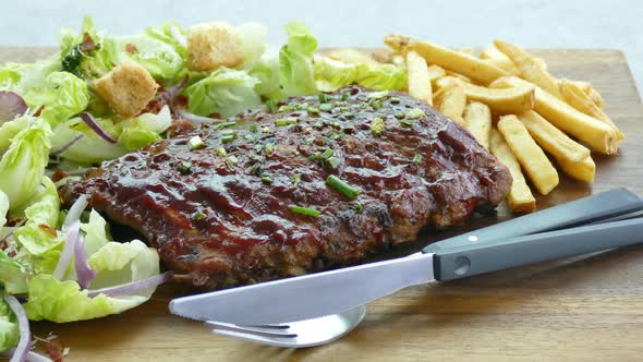 Grilled bbq pork rip with sauce alt