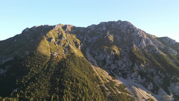 Beautiful morning in the mountains alt