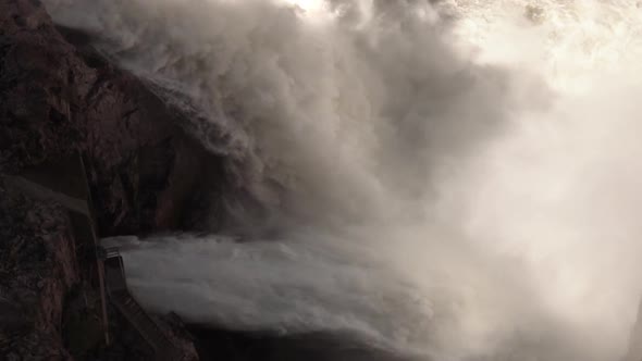 Water spraying out from Buffalo Bill Dam alt