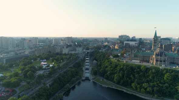 Aerial view of the Rideau Canal, in Ottawa alt