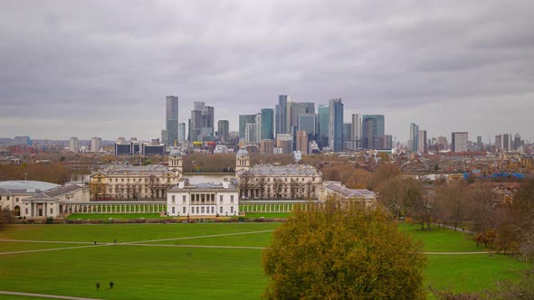 Timelapse of Canary wharf skyscrapers behind queens house greenwich park London alt