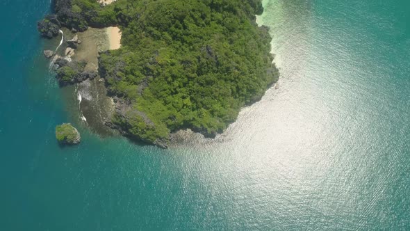 Seascape of Caramoan Islands, Camarines Sur, Philippines alt