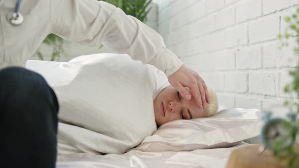 Family European Doctor Comes to Patient in Morning on Call alt