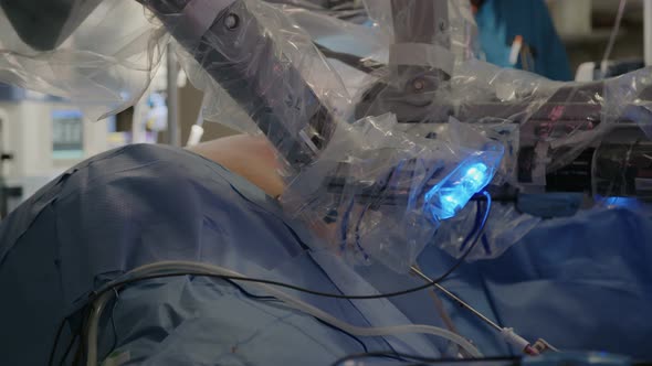 Minimally Invasive Robotic Surgery using advanced technology in a hospital alt