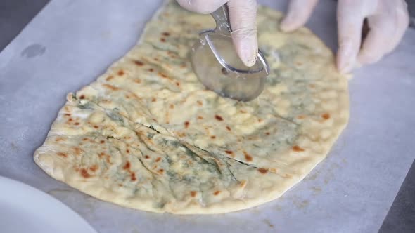 Chef cuts a national bread alt