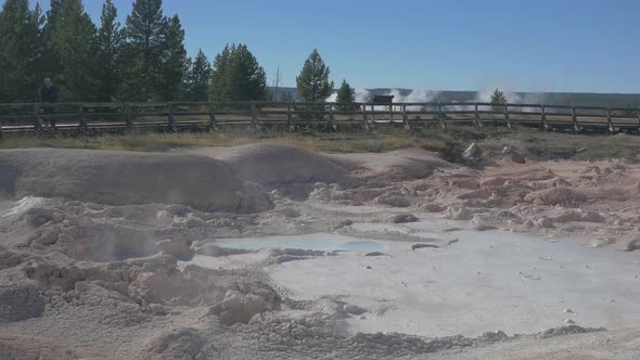 Boiling mud in Yellowstone National Park alt