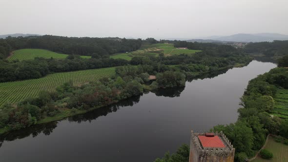 Castle of Lapela, River Minho, Monção Portuga alt