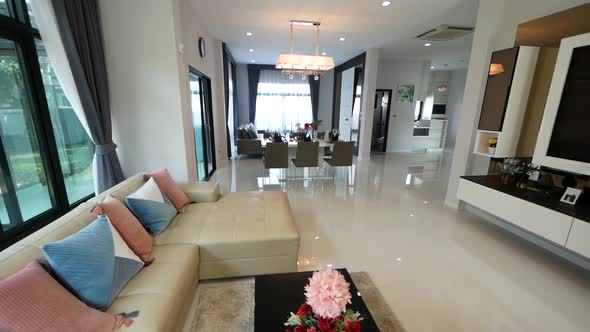 Clean and Shiny Modern Comtemporary Open Plan Home Decoration alt