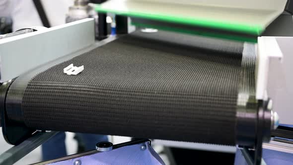 Conveyor Belt with Rubber Products. alt