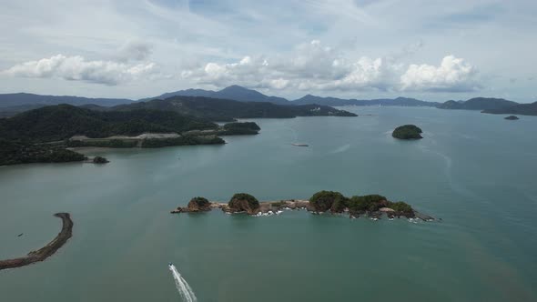The Travel Heaven of Langkawi, Malaysia alt
