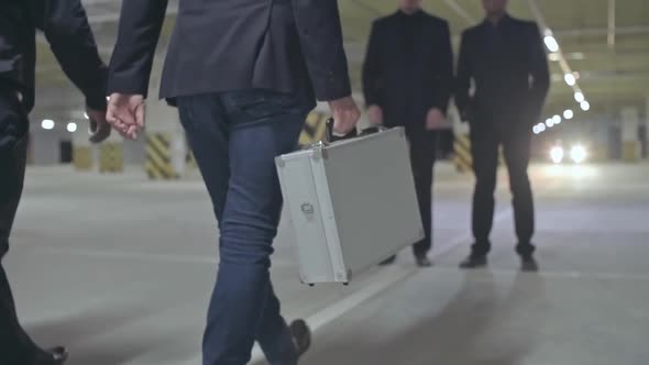 Criminals in Partnership alt